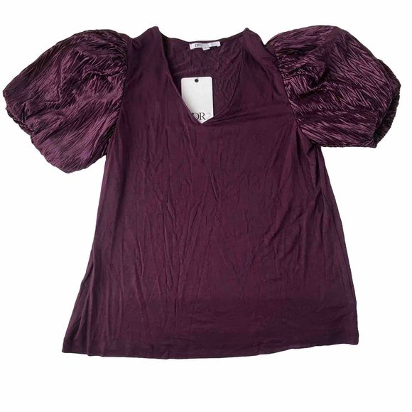Women's DR 2 Purple Short Puffed Sleeve Pullover Blouse Size Small - Picture 1 of 9